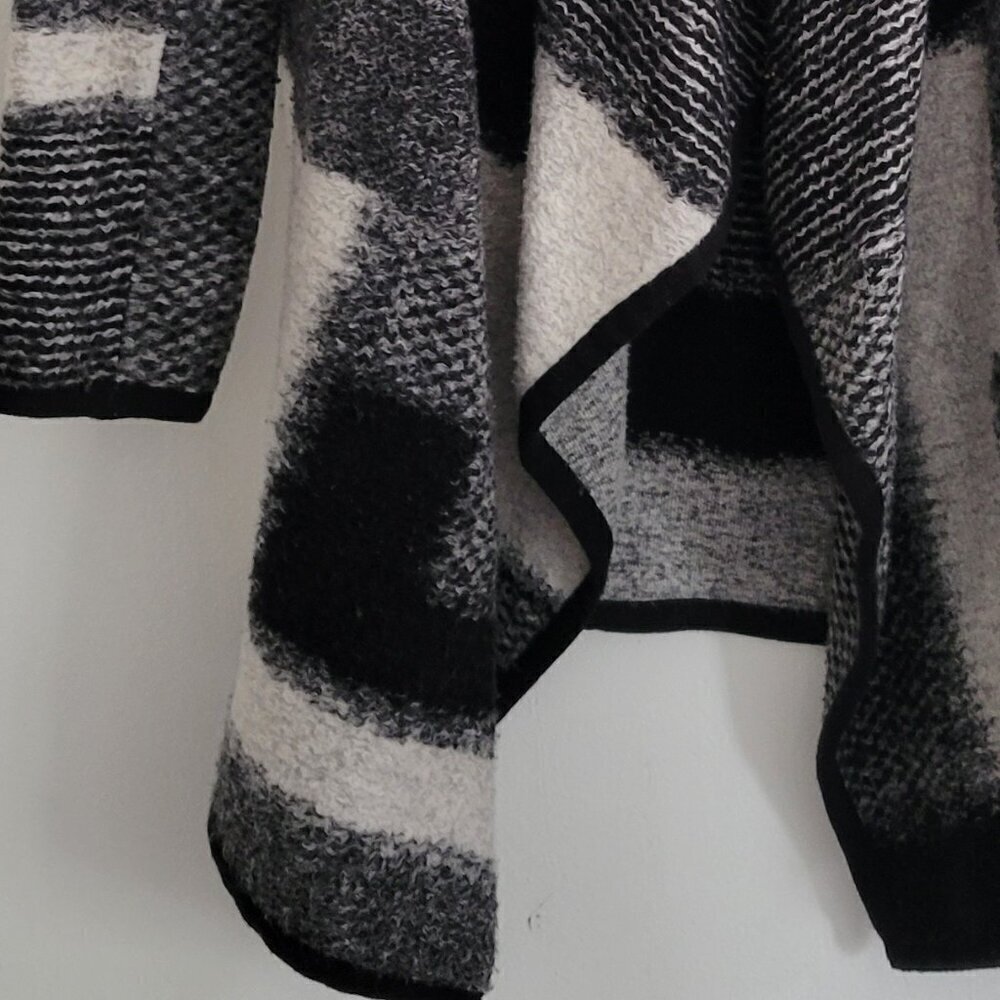 Cozy Draped Open Front Waterfall Black White Color Block Cardigan Women Size M - Picture 13 of 15
